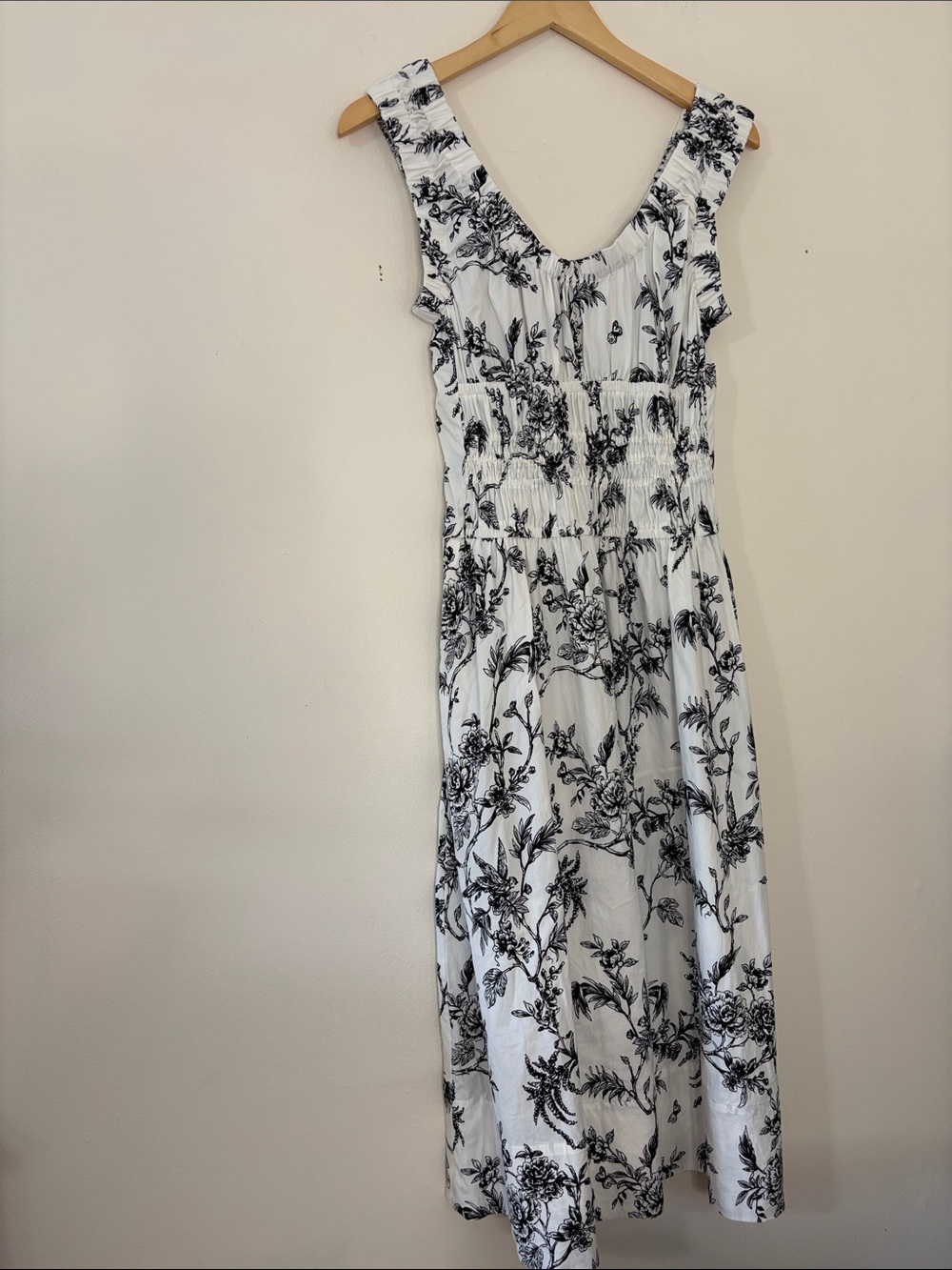 WHBM Ruched Tank Midi Dress All Over Floral Botanical Print White Black Size 8